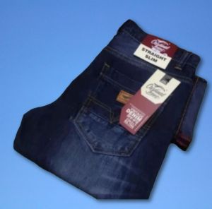 Celana jeans panjang Cardinal Pria