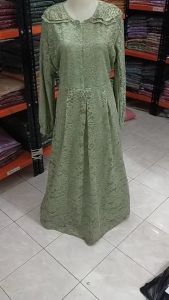 Gamis Alila Brokat & Pesta Depan Busui: 5 Ukuran