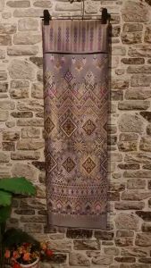 161.ผ้าไหมแกมฝ้าย ผ้าทอทั้งผืน ลายแพรวา สีเทา