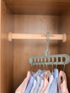 Multifunctional Foldable Reusable Hanger Storage Rack Magic Nine Hole Plastic Hanger For Household Garments