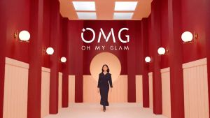 OMG Oh My Glam Coverlast Two Way Cake Indonesia / Bedak Padat 12g / Kontrol Minyak 8 Jam Flawless Boss / Blur Effect TWC Compact Powder / Light Natural Sand / Cosmetic Makeup Face Make Up Wajah Series / Liquid Foundation Cushion Concealer Loose BB Cream