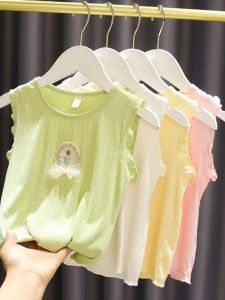 เสื้อยืดผ้าไหมน้ำแข็งเนื้อบางสำหรับเด็กผู้หญิง ฤดูร้อน 2025 เสื้อเชิ้ตคอวีแบบบาง ลำลอง สไตล์ใหม่ เสื้อกั๊กที่สวมใส่ได้หลากหลาย