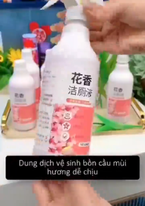 Chai xịt tẩy bồn cầu hương hoa Nhật Bản 500ml dung dịch vệ sinh làm sạch bồn cầu