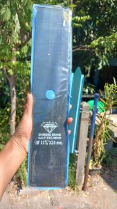 ใบตัดหญ้าตราเพชรรุ่นหนา 2 มิลยาว 18 นิ้ว ใบมีดแข็งแรง ใช้กับเครื่องตัดหญ้าแบบสะพายได้ทุกรุ่นทุกยี่ห้อ