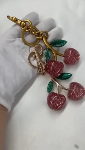 Gantungan Tas | Gantungan Kunci Elegan | Gantungan Kunci Premium Cherry Coachy/gantungan tas cherry tintanium lucu sesuai /ceri Keychain tas