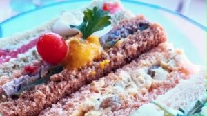 17 PC + CHROMED STAND NORDIC BIG TEA POT GOLDEN RIM FLEUR COFFEE/TEA SET LZ2012YJ