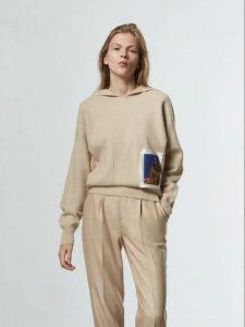 Autumn Patch Decorated Seamless Hooded Wool Sweater