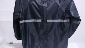 ชุดกันฝน ครบชุด มีแถบสะท้อนแสง เหมาะสำหรับใส่ขับรถจักรยานยนต์ เสื้อกันฝนผู้ใหญ่ แบบหนา Waterproof Rain Suit