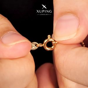 Xuping Kalung Arabella Biji Lada Motif Cutting: Desain Unik & Kualitas Tinggi