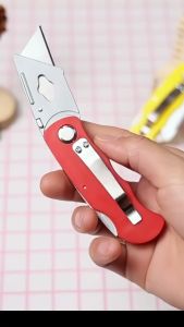 Cutter Lipat Pisau Lipat Isi 5 PCS Mata Pisau Serbaguna Bahan Berkualiats - 6598