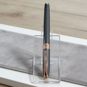 Hero | Hero 9630 Fountain Pen Silver Gray Metal Body Fish Scale Engraved Texture Rose Gold Trim Elegant Business Writing Pen Gift