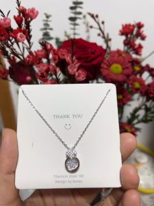 Good 999 18K Silver Titanium Steel Geometric and Dynamic Zircon Design Sense Necklace N7092