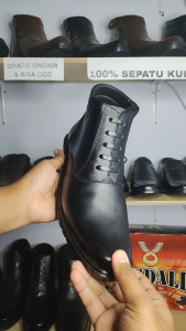 K173P SEPATU KULIT PRIA MEDALI DINAS TNI POLRI GURU SECURITY