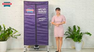 Tủ sấy quần áo Sunhouse SHD2707 Tủ sấy quần áo Sunhouse SHD2702 Máy sấy quần áo Sunhouse tủ sấy quần áo Công suất 1400W sấy tối đa 15kg quần áo Màn hình cảm ứng Điều khiển từ xa Đèn UV diệt khuẩn Khử mừi hiệu quả
