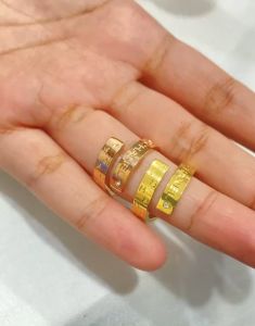 Cincin Titanium Vintage Anti Karat Aksesoris Fashion Wanita Simple Ring 62-CNT