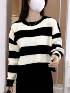 Unique Black White Striped Knit Sweater Womens Autumn Winter Short Style Beautiful Fashionable Loose Fit Comfortable Top