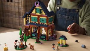 LEGO® Friends 41683 Forest Horseback Riding Center (511 Pieces)