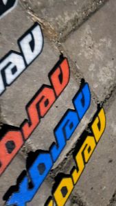 EMBLEM 3D YAMAHA AEROX MODEL TERBARU SOLID COLOR & BER TEXTURE PANZ AUTO (HARGA SEPASANG)