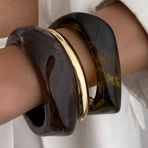 Salircon 3 Styles Vintage Punk Brown Thick Resin Acrylic Smudging Bangles Women Geometric Irregular Bracelets Pulseras Jewelry