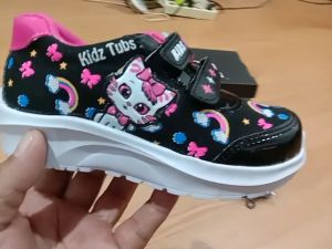Sepatu Sekolah Anak Perempuan & Sepatu Warna Hitam Karakter Cantik Lucu Umur 2-5 Tahun PAUD TK SD Kelas 1 2 3 4 5 6 7 8 9 0-KIDZTUBS1720012124