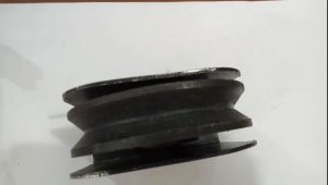 Roda Besi biasa 10cm Siku (V) Untuk roda pintu dan pagar besi Siku