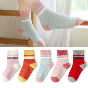 Six-Finger Mouse Childrens Mid-Calf Socks Cotton Polyester Spandex Blend Comfortable Breathable School Socks for Boys And Girls