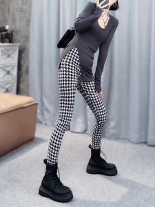 High Waist Fleece Lined Yoga Pants Womens Slim Fit Fashionable Base Layer Pants Outerwear Black White Checkered Pants