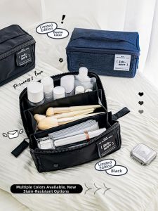 High End Portable Large Capacity Travel Handbag Cosmetic Bag