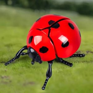 Adorable Chain Winding Insect Toys Seven -Star Ladybug Bee Beetle Outdoor Decorations Simulation Insect Model Toy Party Gifts