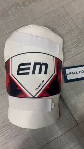 EM Quantum 6.0 T/Pad (Boys)