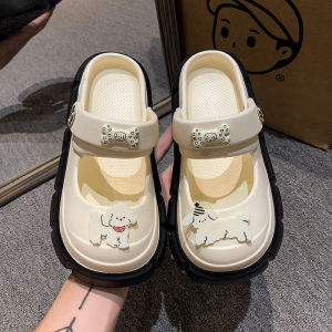 รองเท้าแตะพื้นหนาสำหรับผู้หญิงในช่วงฤดูร้อนปี 2025 รองเท้าแตะชายหาดแบบสวมครึ่งนิ้วแบบสวมสบายสไตล์เกาหลีส้นกลางพื้น EVA สีพื้น