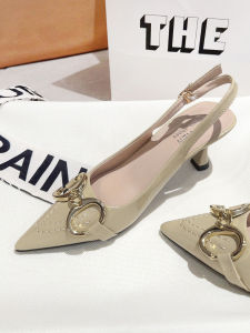 รองเท้าแตะส้นสูงหัวแหลมแบบหนัง PU สำหรับผู้หญิงในช่วงฤดูร้อนปี 2025 ทรงหัวแหลม สไตล์สายรัดข้อเท้าแบบหนา