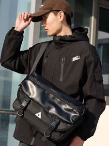 Water-Resistant Flip-Cover Mens Shoulder Crossbody Bag for Computer And Documents Large Capacity Casual Style Oxford Cloth Bag