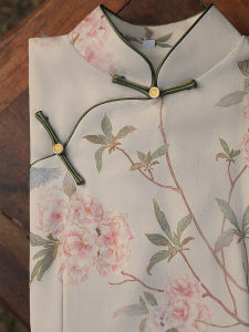 ชุดกี่เพ้าสไตล์จีนย้อนยุคสำหรับเด็กผู้หญิง ชุดเดรสยาวปานกลาง แขนสั้น ชุดราตรี ชุดกี่เพ้าสไตล์จีนแบบเรียบง่ายสำหรับวัยรุ่น