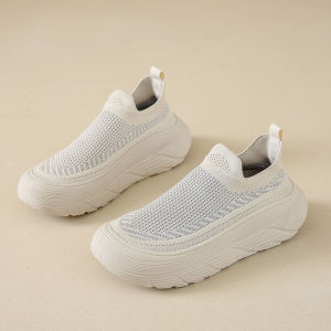 รองเท้าผ้าใบลำลองสำหรับผู้หญิง ทรงหัวมน ส้นสูง 5 ซม. ด้านหลังนิ้วเท้าแบบสวมสบาย ระบายอากาศได้ดี รองเท้ากีฬาแบบถัก