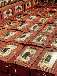 คุกกี้พรีเมียมเนยถังทองอัลมอนด์ Premium Butter Almond Cookies