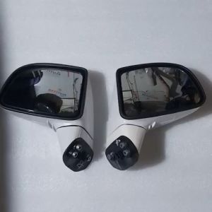 Gương/kiếng chiếu hậu Kia Carens 2007 2008 2009 2010. Bản gương ko đèn xi nhan gập tay. Có 5 dây điện chỉnh mặt gương và sấy gương.