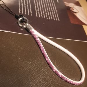 High-End Crystal Short Mobile Phone Lanyard Anti-Loss Fashion Accessory Luxury Water Diamond Pendant Wrist Cord for Phones And Cameras