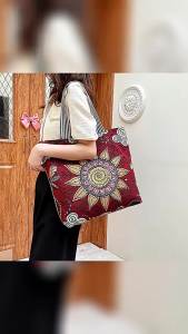 Penghantaran dari China [2025] Beg Kanvas Bersulam Baru R Perdagangan Asing   Beg Bahu Wanita Beg Wanita Fesyen Myanmar Thailand Bunga Besar Beg Sederhana 3.5