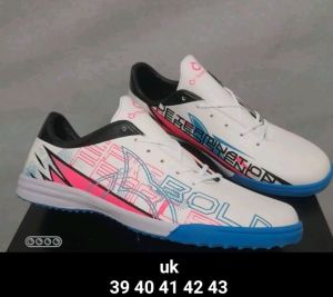 Ortuseight Sepatu putsal orang dewasa uk 39 sampai 43