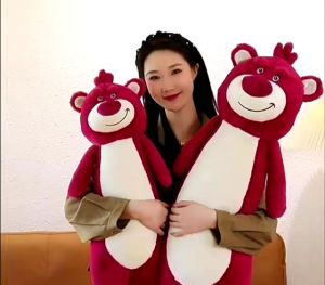 Gồi ôm Gấu dâu lotso mẫu mới
