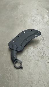มีดคารัมบิต J138 TK823 KARAMBIT J138 มีดคารัมบิตใบตายคมเดียว มีดราคาถูก มีด ขนาดเหมาะมือ มีดเกรดเยี่ยม ราคาถูก คุณภาพเกินราคา มีดที่ออกแบบให้พกพาง่าย ใช้งานได้คล่องตัว มีดสวยงามที่น่าครอบครอง ลวดลายสวยงาม ดูมีคุณค่า