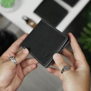 Dompet Lipat Pria Kulit Sapi Asli Leaderbag Hitam Khaki Terbaru Premium Wallet Pendek Cowok Keren Branded Simpel Waterproof Tahan Api