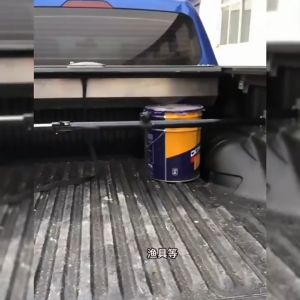 1x Adjustable Ratcheting Cargo Bar 1500mm-1900mm For 4x4 Truck Bed Pickup Rails