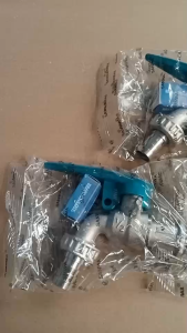 ก๊อกน้ําสนามกุญแจ 4 หุน ก๊อกสนาม 1/2" แบบล็อคกุญแจ ซันว่า SANWA