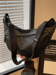 Waterproof Large Capacity Crossbody Messenger Bag for Women Commuter Single Shoulder Stylish Cool Casual Bag in Dark Color