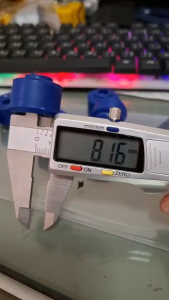 ลูกยาง สกรูกันโคลง โตโยต้าไมตี้เอ็กซ์ ไทเกอร์ (เฉพาะลูกยาง) สีน้ำเงิน (ราคา/8ชิ้น) TOYOTA MIGHTY-XTIGER