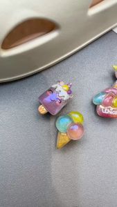 Set 12 Sticker Charm 3D chủ đề Kem Hologram Mayto gắn Dép Cross Dép Sục Cá Sấu JB-262