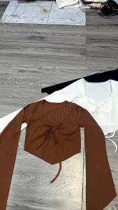 Áo Kiểu Nữ Tay Dài Ống Loe Vạt Nhọn Rút Dây Ngực Cực Đẹp NP999