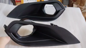 ฝาครอบไฟตัดหมอก  ฝาครอบสปอร์ตไลท์  พลาสติกครอบไฟตัดหมอก  ISUZU Mu-x 2021-2024 แท้เบิกศูนย์